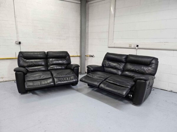 Lazyboy 2 and 2 Seater Black Leather Electric Recliner Sofas & USB - Image 2