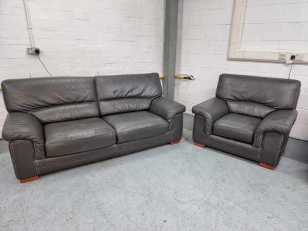 Harveys 3 Piece Suite Grey Leather Sofa and Chairs - Image 5