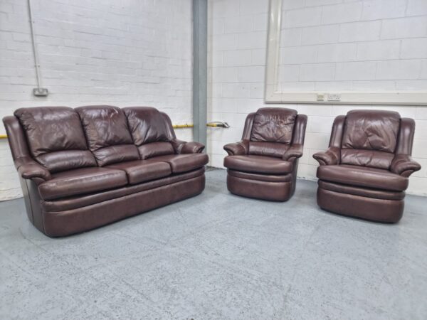 G Plan Premium Leather High Seat 3 Piece Suite Sofa and Chairs - Image 2
