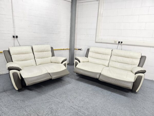 Scs Cream and White Leather 3 and 2 Seaters Electric Recliner Sofas - Image 6