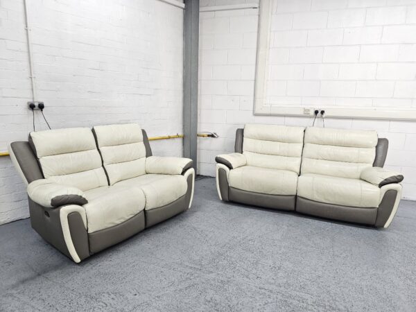 Scs Cream and White Leather 3 and 2 Seaters Electric Recliner Sofas - Image 3