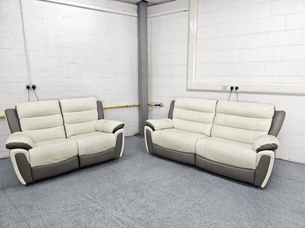 Scs Cream and White Leather 3 and 2 Seaters Electric Recliner Sofas - Image 2