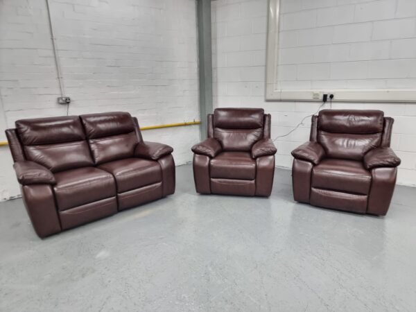 Dfs Leather 3 Piece Suite Recliner Sofa and Chairs