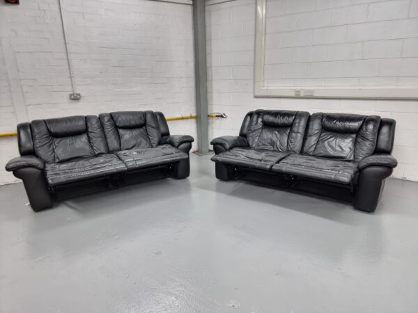 Scs Leather 2 Seaters Manual Recliner Sofas - Image 4