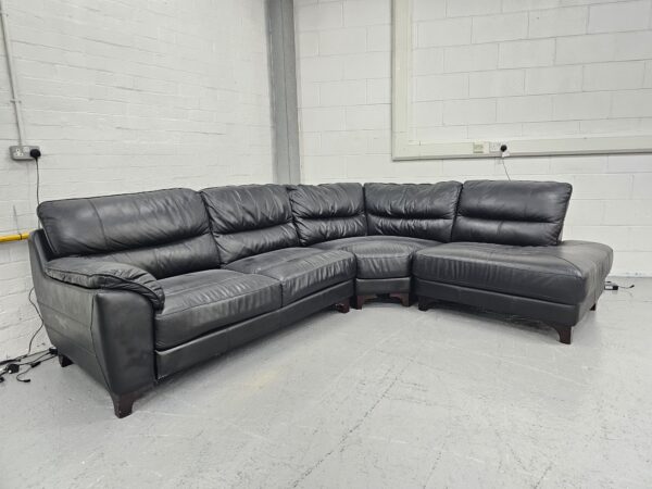 Scs Black Leather Corner Sofa - Image 3