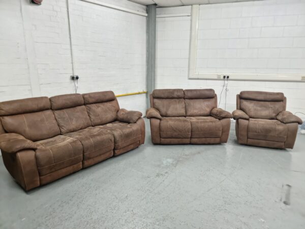 Harvey's Suede 3 Piece Suite Recliner Sofas and Chair - Image 4