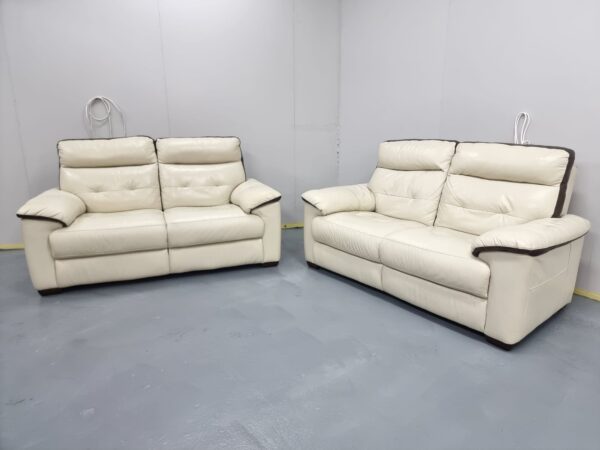 Violino Full Italian Cream Leather 2 Seater Sofas - Image 4