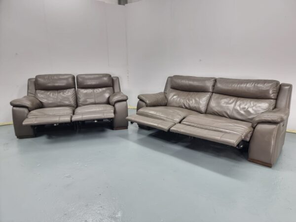 Dfs Grey Full Leather 3 and 2 Seater Electric Recliner Sofas and USB - Image 5