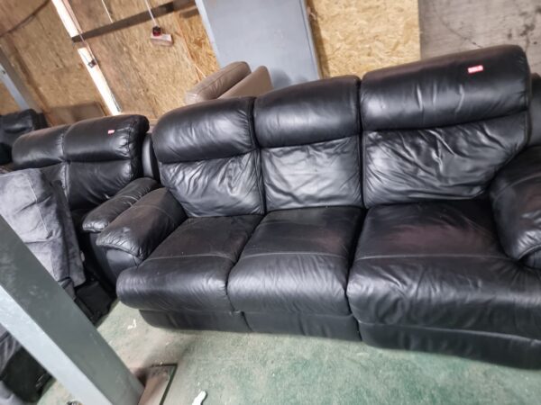 Leather 3 and 2 Seater Recliner Sofas