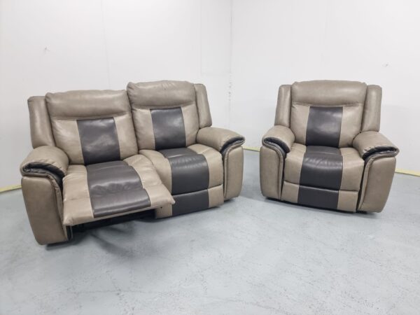 Scs Leather 2 and 1 Seater Electric Recliner Sofa and Chair with USB - Image 3