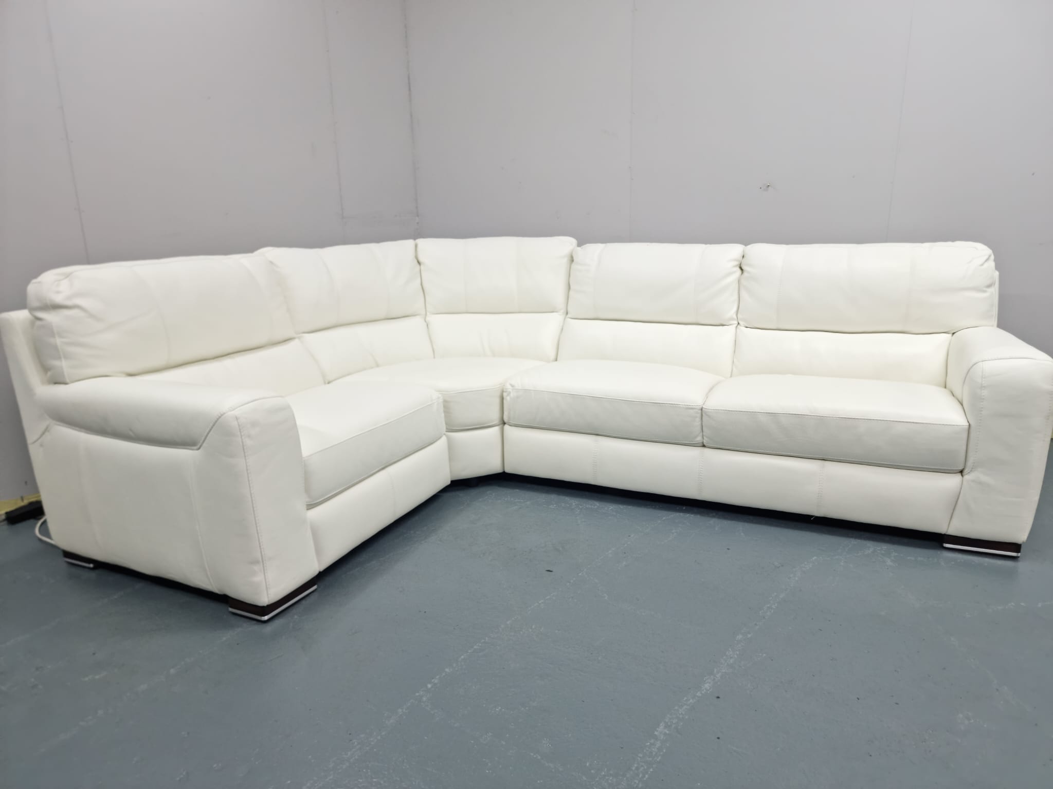 Ex Display Scs Luca Natura Leather Corner Sofa