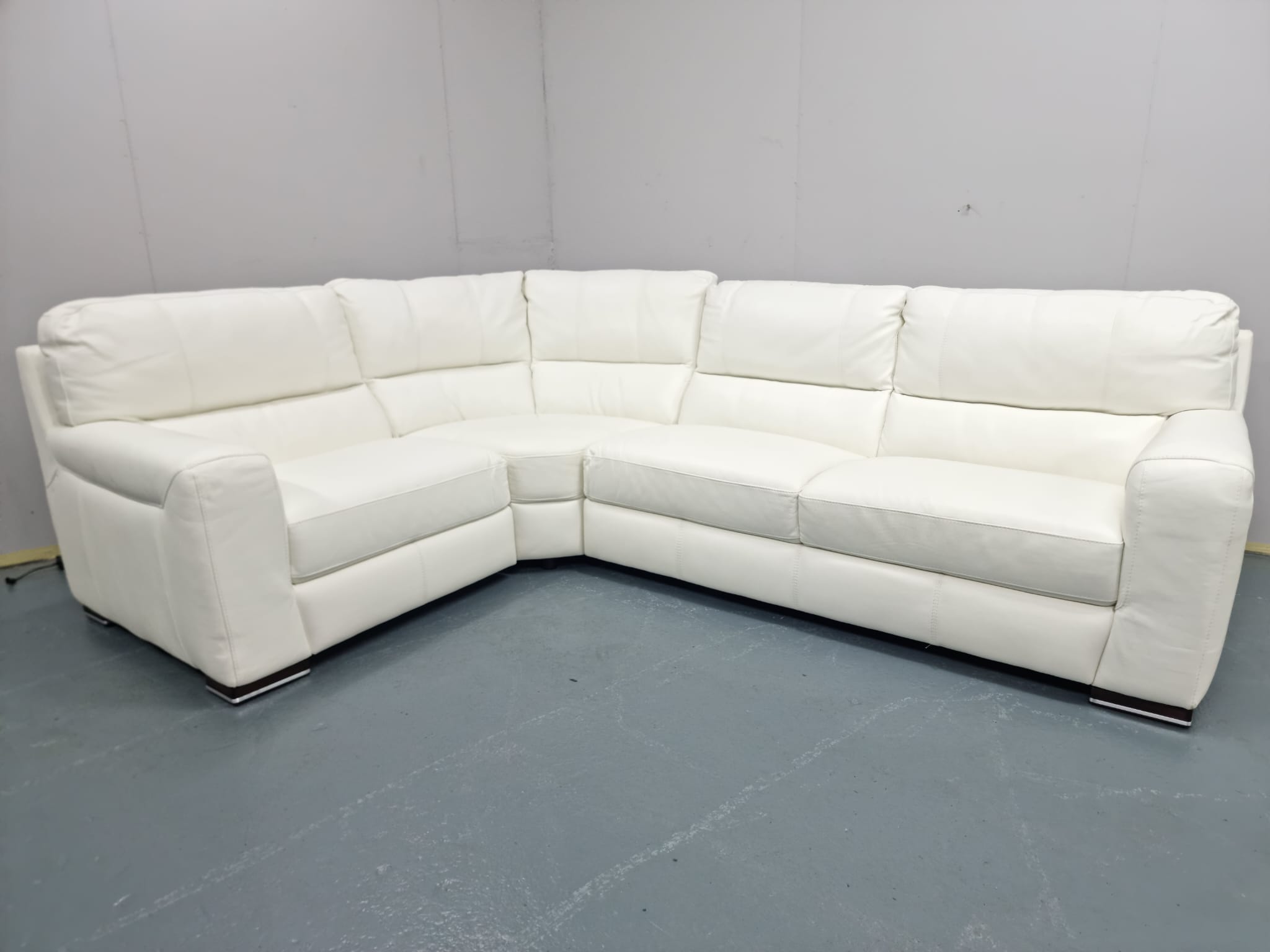 Ex Display Scs Luca Natura Leather Corner Sofa