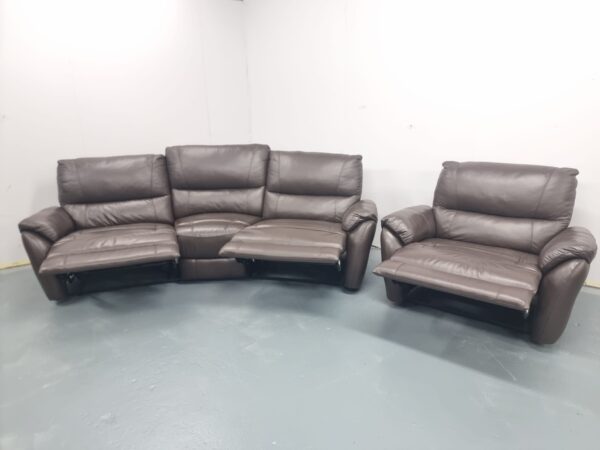 Scs Leather Recliner Curved 4 Seater and Cuddle Chair - Image 5