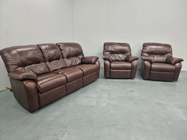 G Plan Leather 3 Piece Suite Static 3 Seater and Electric Recliner Chairs - Image 2
