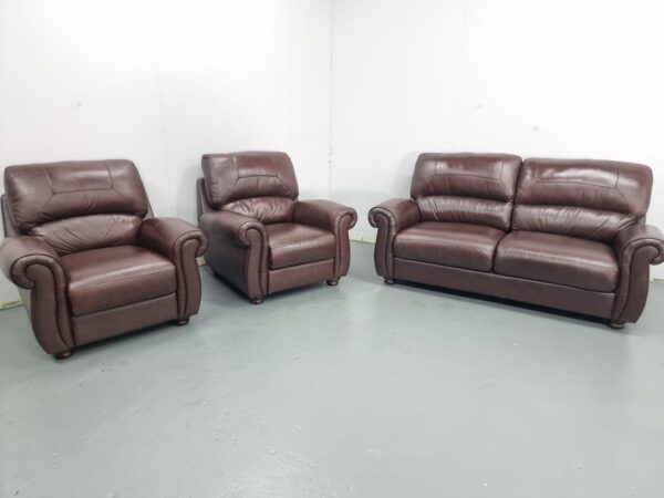 Ex Display Sofa House Leather 3 Piece Suite Sofa and Chairs - Image 2