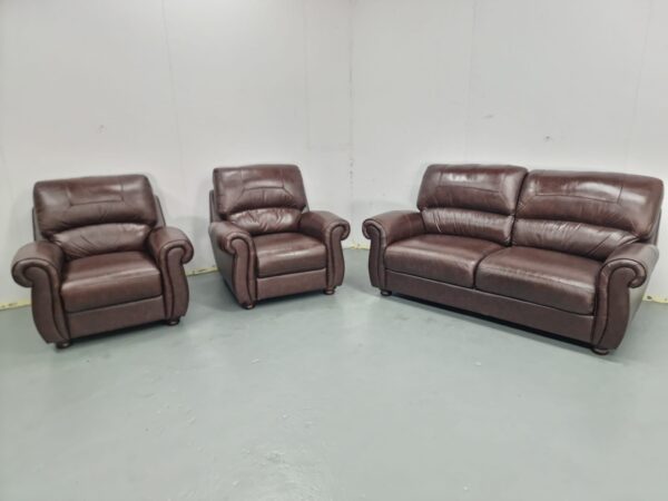 Ex Display Sofa House Leather 3 Piece Suite Sofa and Chairs