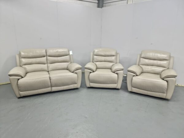 Oak Furniture Land Leather 3 Piece Suite Recliner Sofa and Chairs