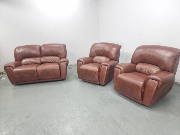 Oak Furniture Land Full Leather 3 Piece Suite Electric Recliner Sofa and Chairs - Image 5