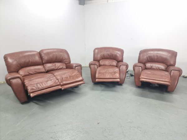 Oak Furniture Land Full Leather 3 Piece Suite Electric Recliner Sofa and Chairs - Image 6