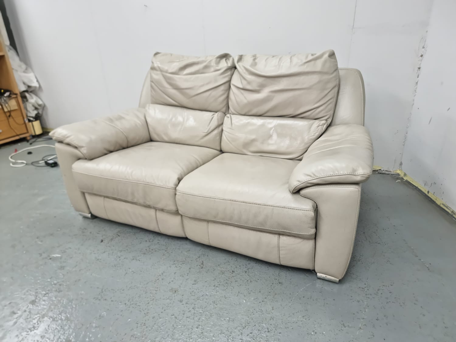 Dfs Grey Full Leather 2 Seater Electric Recliner Sofa