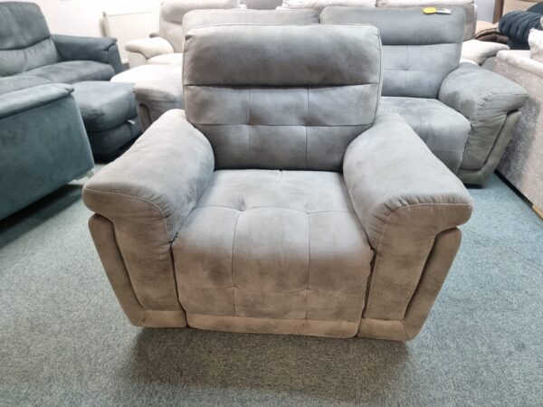 Ex Display Dfs Electric Recliner Chair with USB