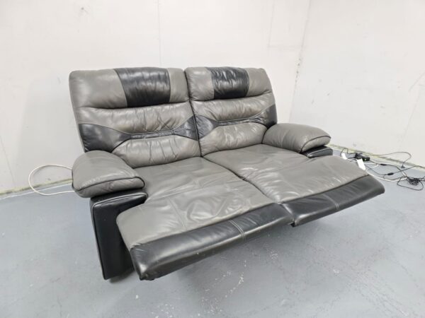 Grey Leather 2 Seater Manual Recliner Sofa - Image 3