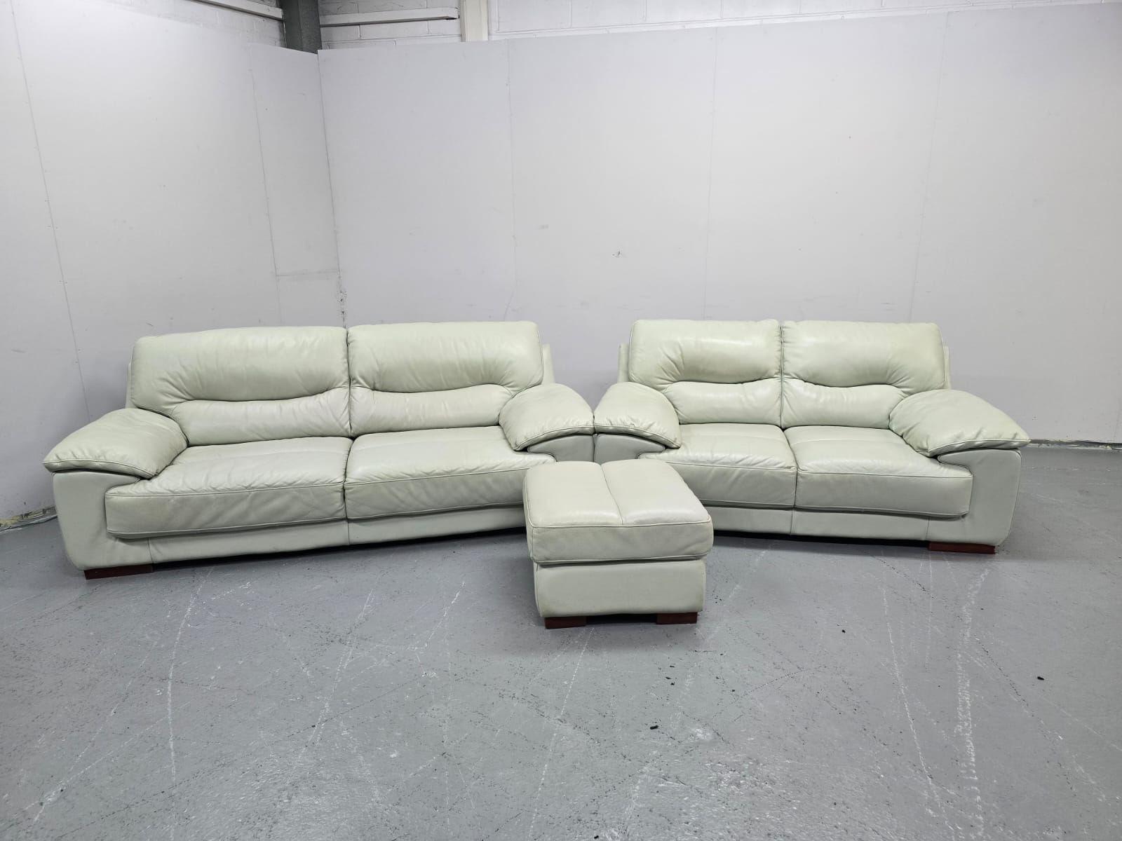 Dfs cream leather 2 seater sofa sales