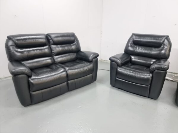 Ex Display Lazyboy Leather 3 Piece Suite Sofa and Chairs - Image 5