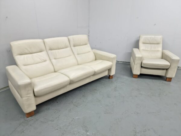 Ekorness Stressless Cream Leather 3 and 1 Seater Sofa and Chair - Image 3