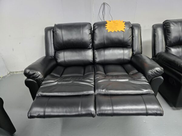 Suzi Black Leather 2 Seater Manual Recliner Sofa - Image 3