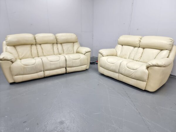 Dfs Supreme Top Grain Leather 3 Seater Electric Recliner and 2 Seater Sofa - Image 4