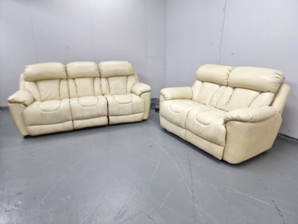 Dfs Supreme Top Grain Leather 3 Seater Electric Recliner and 2 Seater Sofa - Image 6
