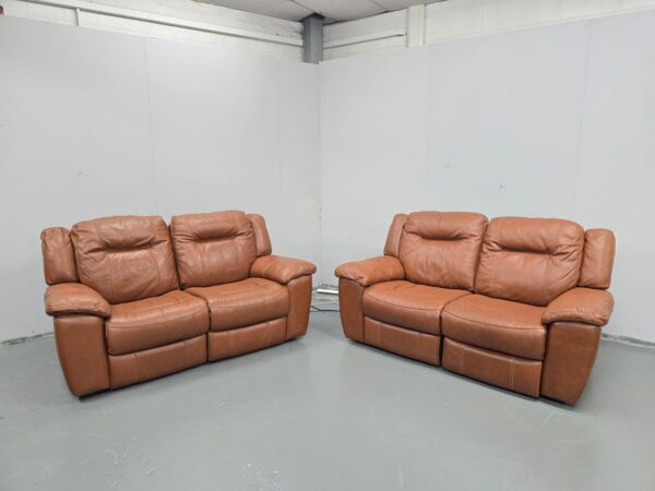 Tan Leather 2 and 2 Seater Electric Recliner Sofas - Image 4
