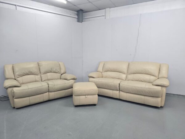 Scs Cream Leather 3 Seater Static and 2 Seater Electric Recliner Sofas with Ottoman - Image 2