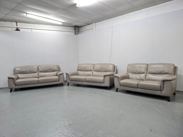 Dfs Grey Leather 3 Piece Suite Static Sofas - Image 2