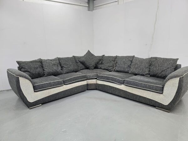 Scs Big Grey Fabric Corner Sofa with Fire Tags - Image 3