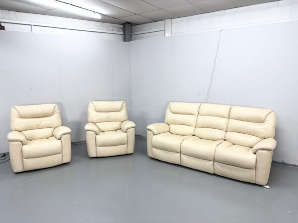 Lazyboy Cream Leather 3 Piece Suite Sofa and Chairs