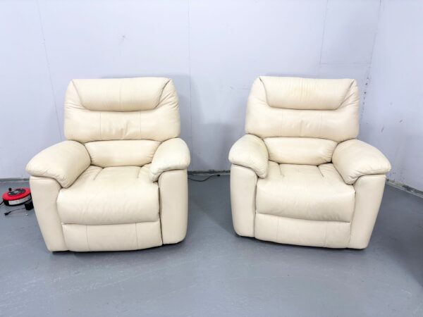 Lazyboy Cream Leather 3 Piece Suite Sofa and Chairs - Image 5