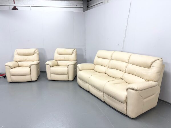 Lazyboy Cream Leather 3 Piece Suite Sofa and Chairs - Image 2