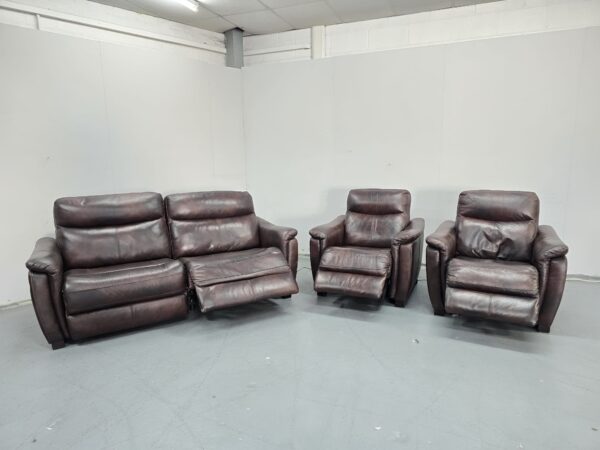 Leather 3 Piece Suite Electric Recliner Sofa and Chairs with USB - Image 6