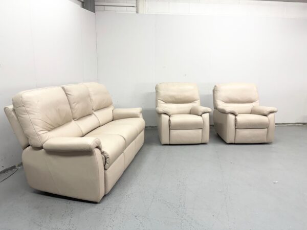 Parker Knoll Cream Leather 3 Piece Suite Static Sofa and Chairs - Image 3