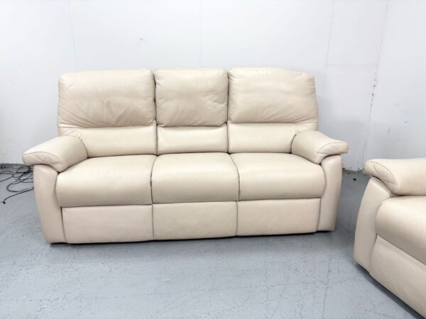 Parker Knoll Cream Leather 3 Piece Suite Static Sofa and Chairs - Image 6