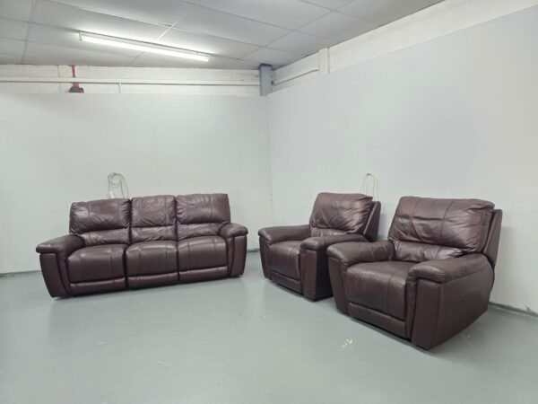 Brown Leather 3 Piece Suite Manual Recliner Sofa and Chairs - Image 2