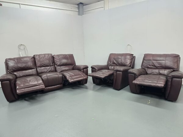 Brown Leather 3 Piece Suite Manual Recliner Sofa and Chairs - Image 7