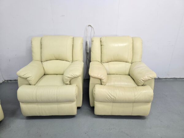 Cream Leather 3 Piece Suite Static Sofa and Chairs - Image 6