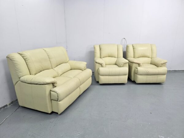 Cream Leather 3 Piece Suite Static Sofa and Chairs - Image 4